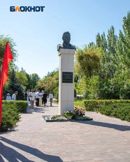 Волжский отмечает 72-й день рождения с трогательной традицией